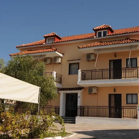 Isavella Studios *